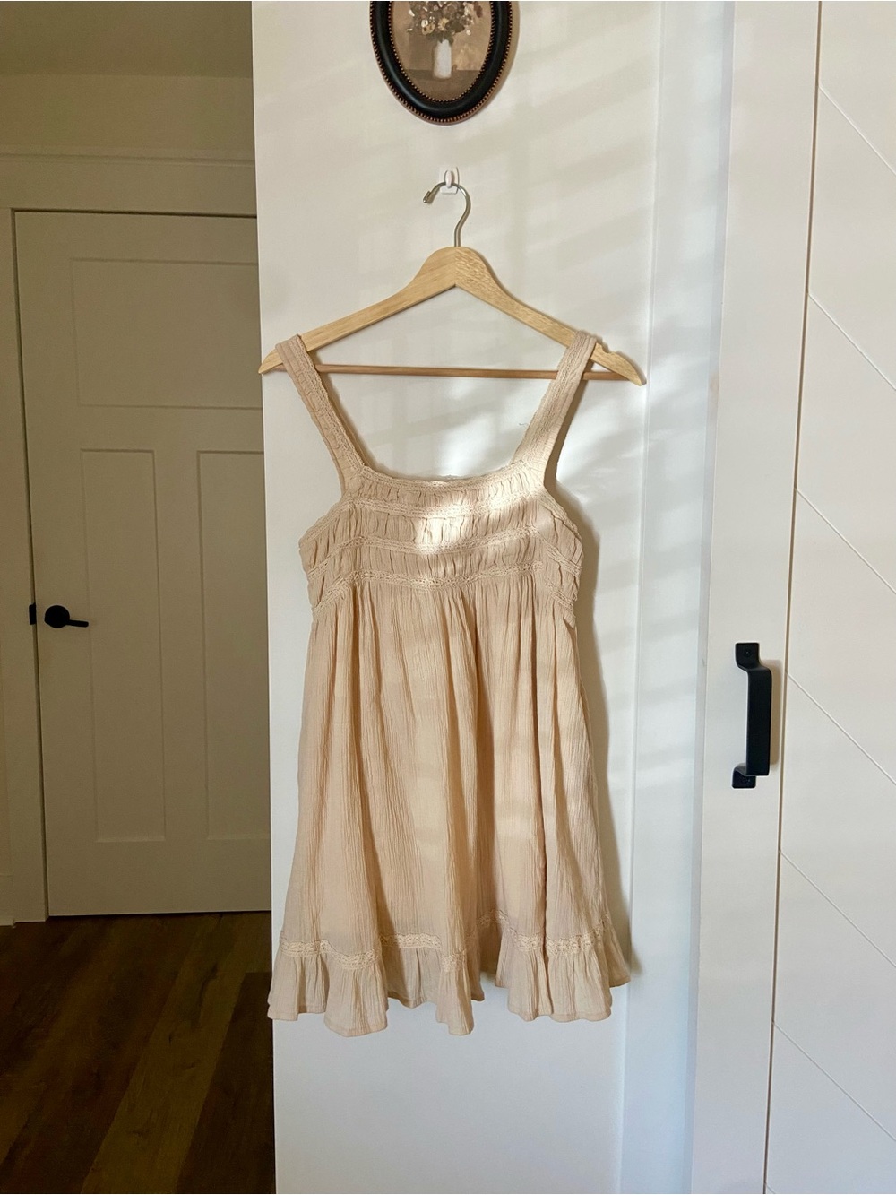Solai The Label Women’s Cream Smocked Dress